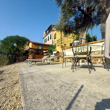 Old Town Terrace *